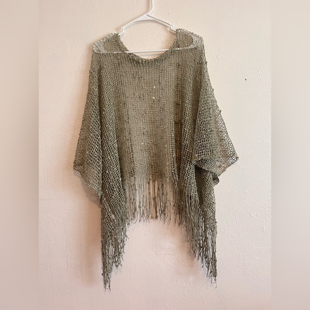 Green mesh top